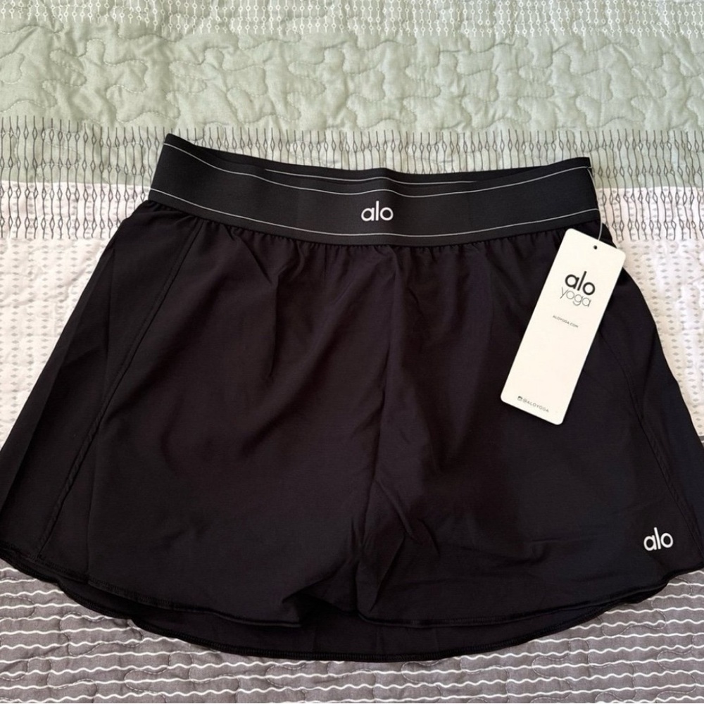 ALO Yoga Black Athletic Shorts Lightweight Breathable